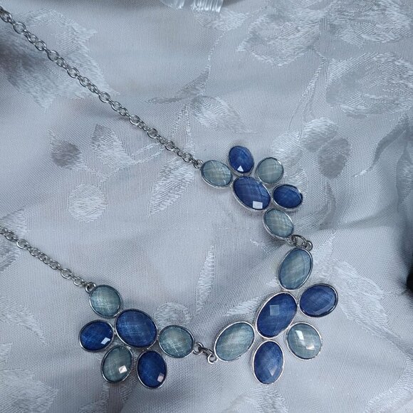 Necklace GLACIAL Boho Statement Blue Beads Silver Tone 16 Inch - Picture 2 of 5
